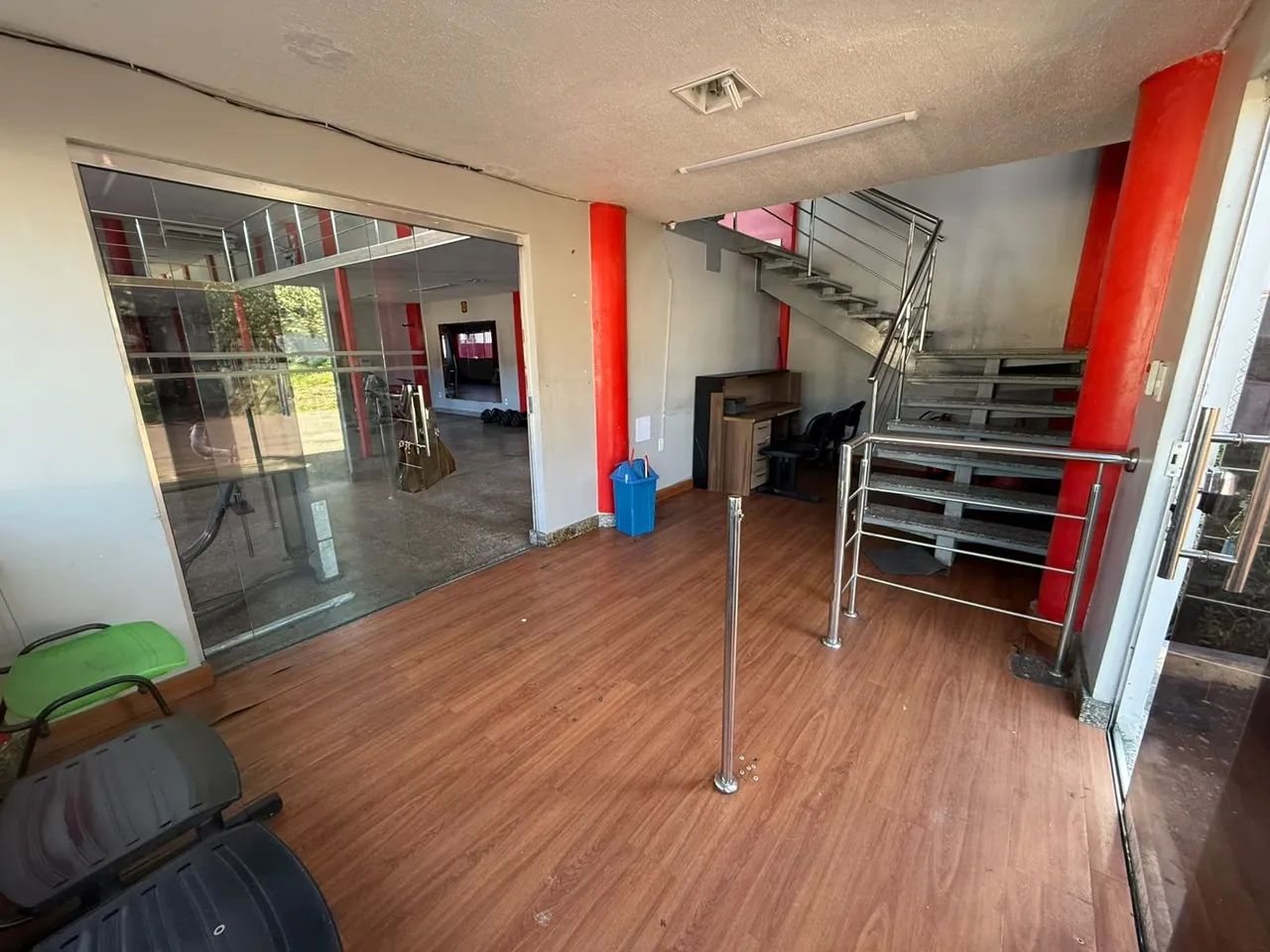 ALUGO prédio comercial no bairro Aleixo - Foto 4