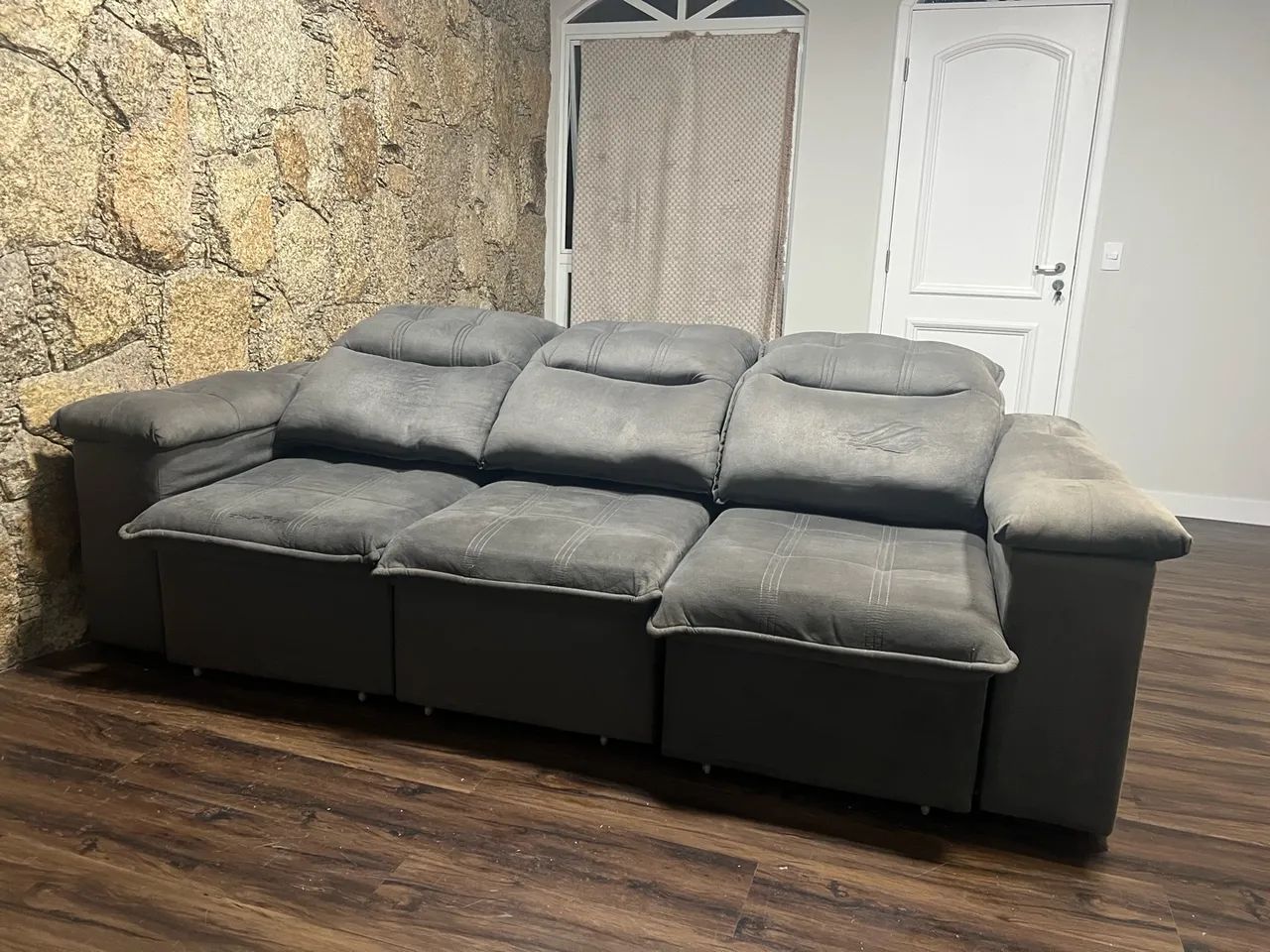 Sofá retrátil 3 lugares 