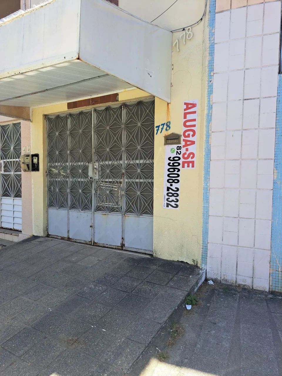 Casa Farol. Próximo ao centro e o CESMAC. 
