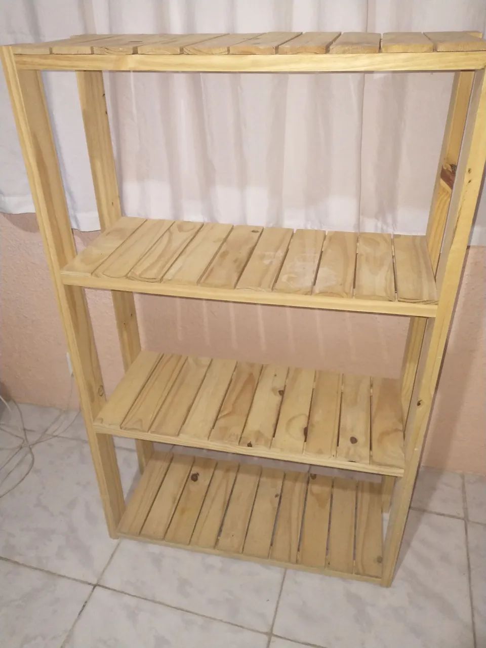 Estante de Pinus Nova
