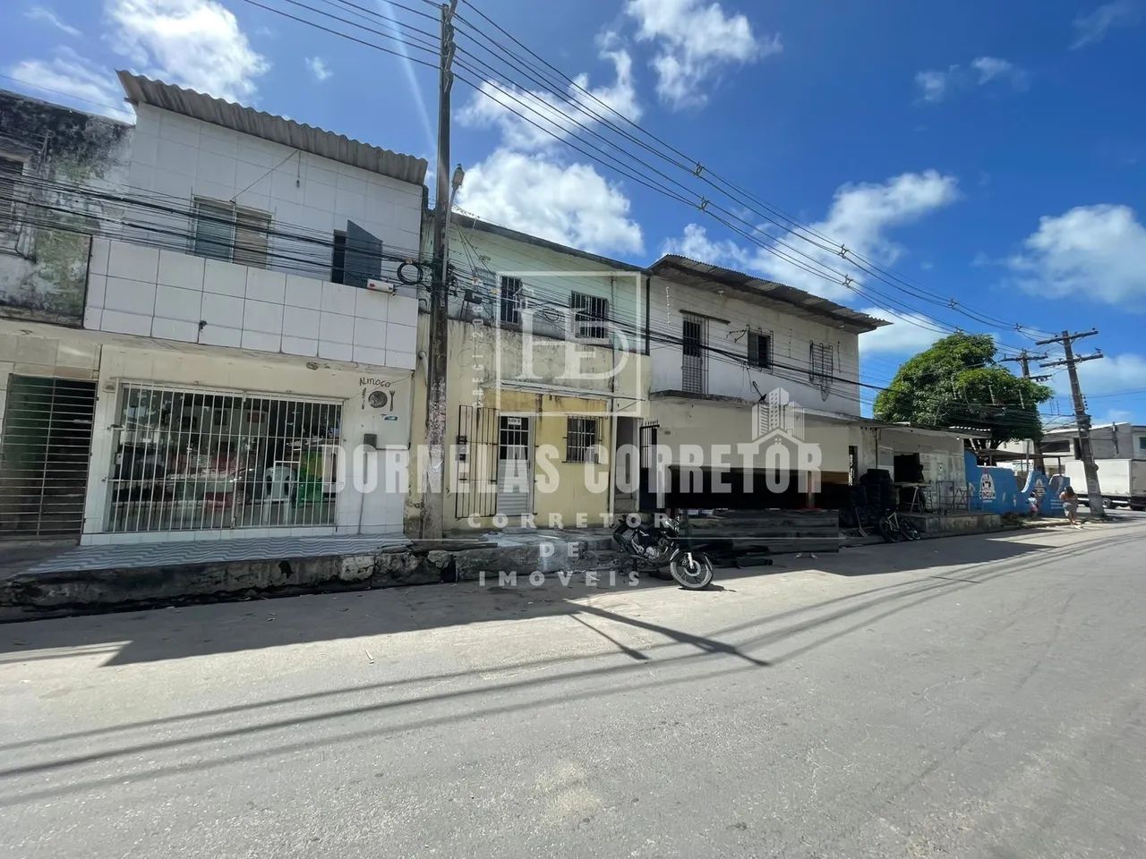 Kitnets de Esquina com Ótima Visibilidade e Fácil Acesso