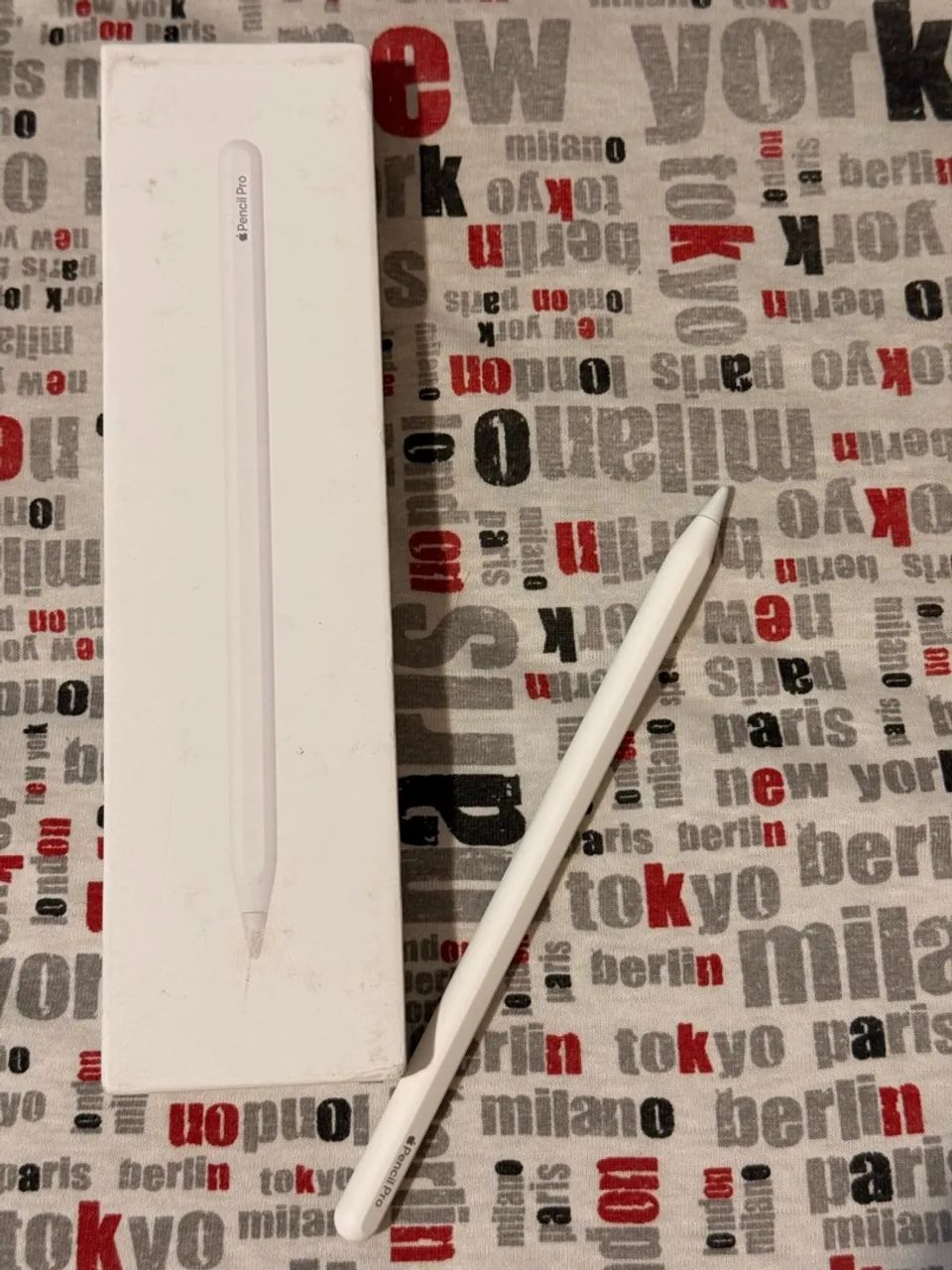 Apple Pencil Pro - MUITO NOVA 
