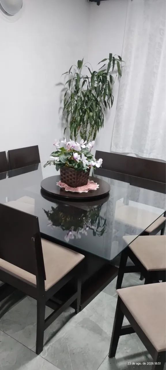 MESA 8 LUGARES