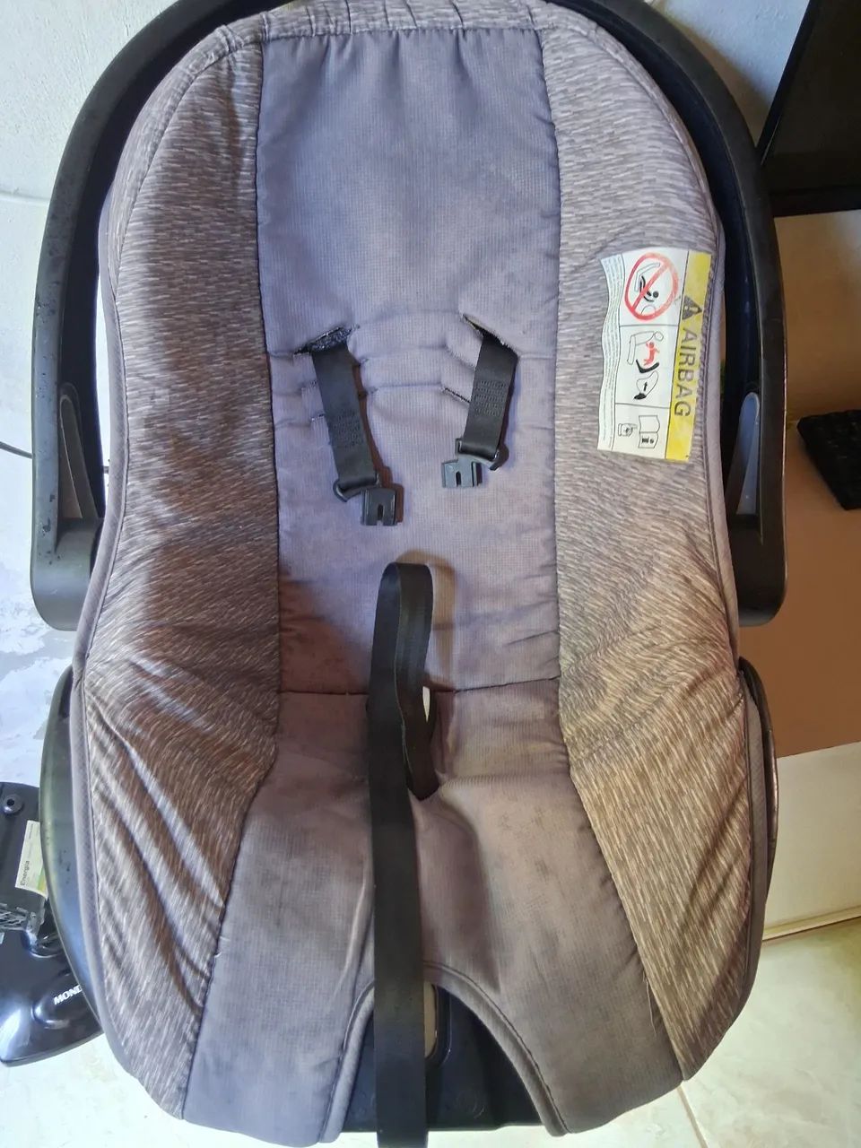 Kit carro de bebê e bebê conforto - Foto 3