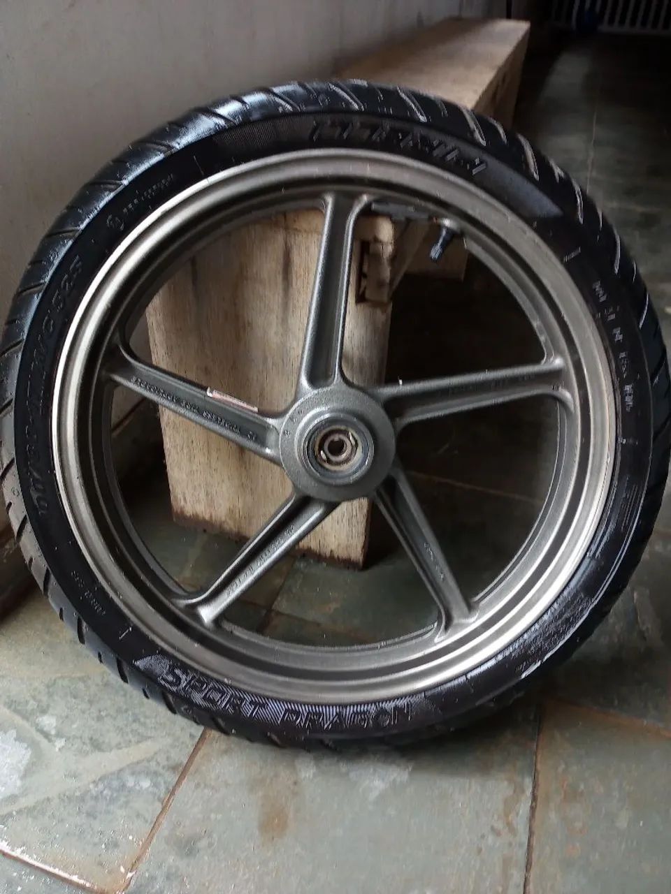Aro dianteiro da honda cbx 250 twister. Ano 2008 