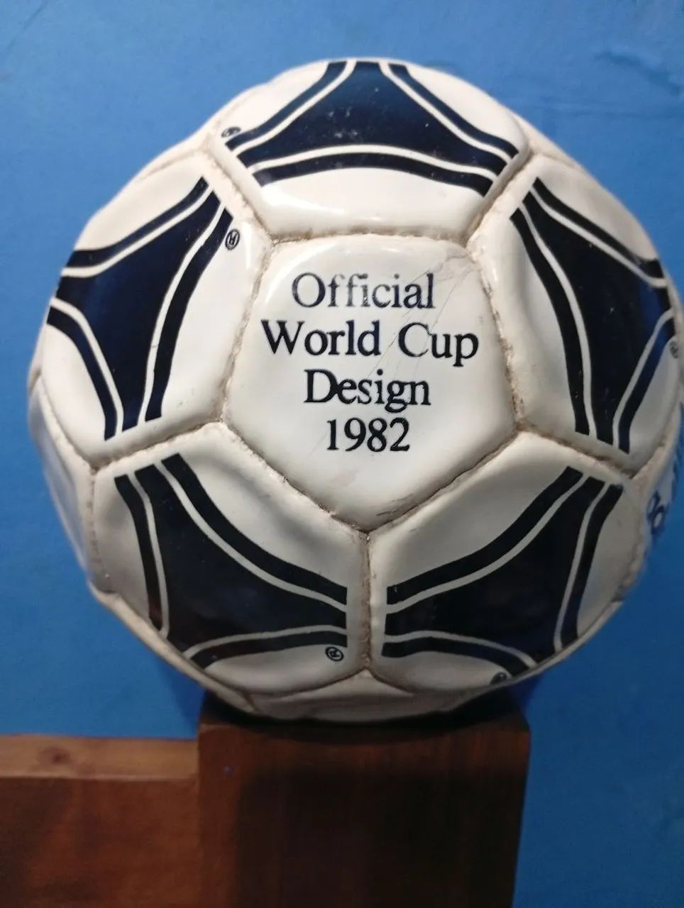 Bola Antiga da Adidas  - Foto 2