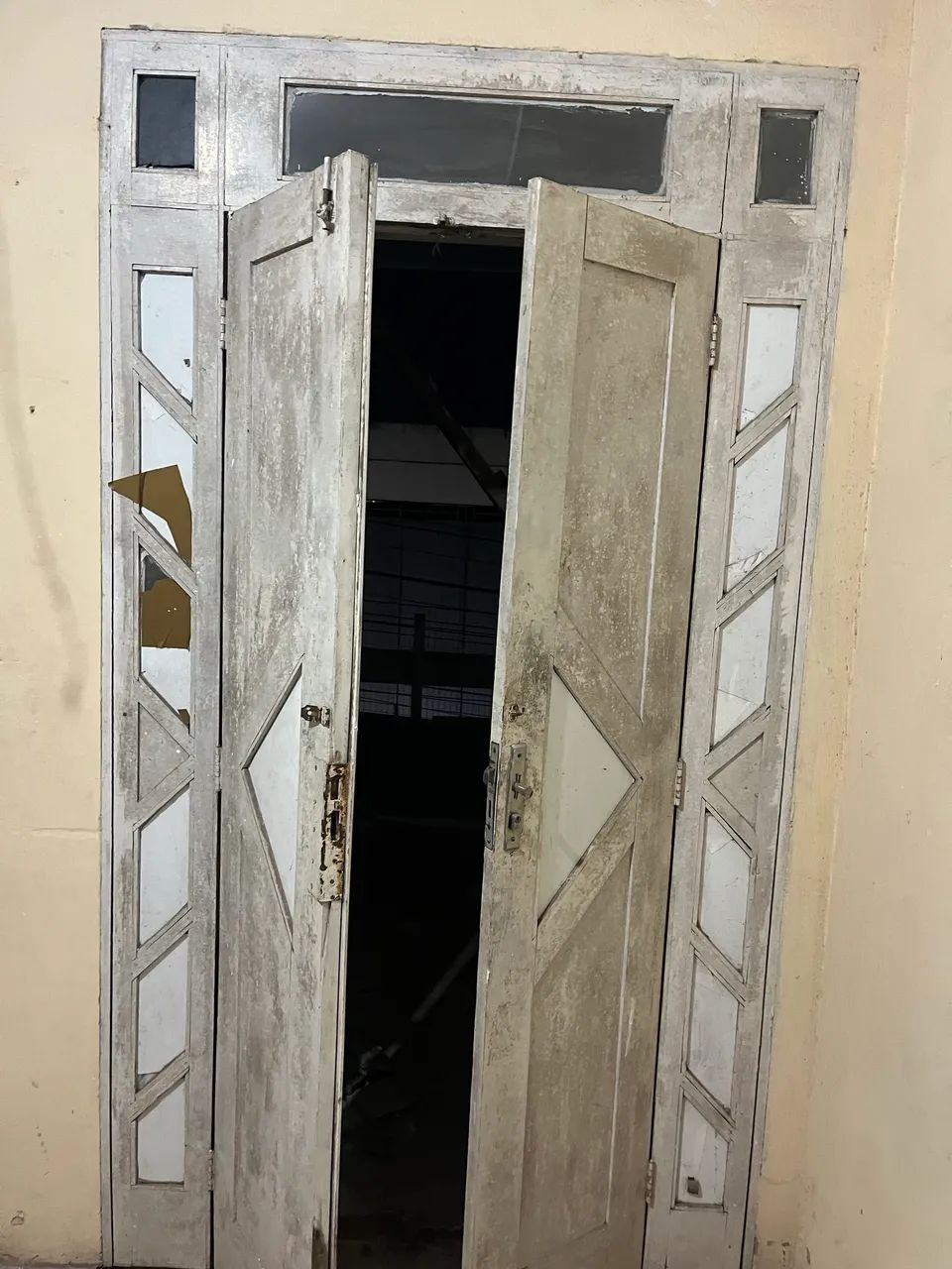 Vendo porta de madeira  - Foto 4