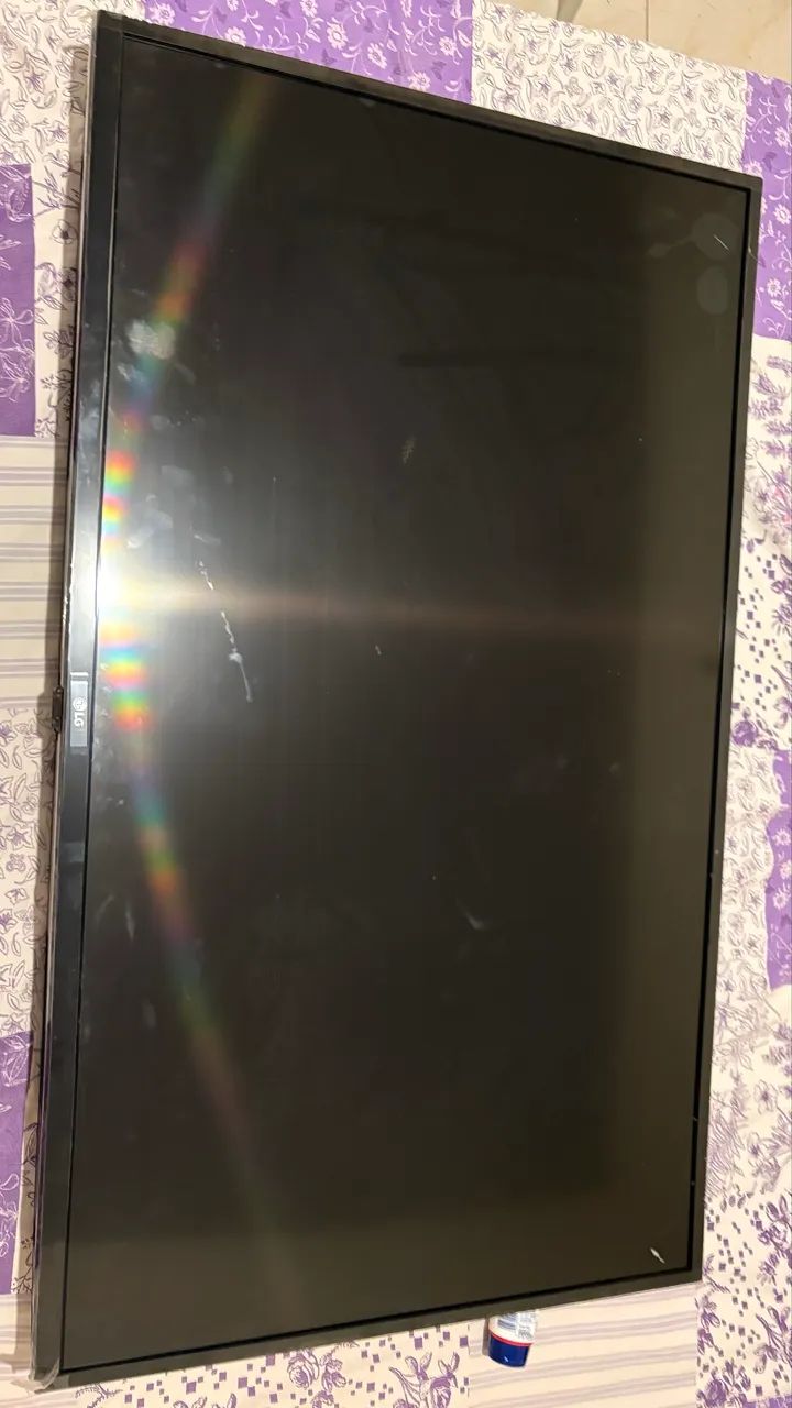 Televisão LG tela quebrada 