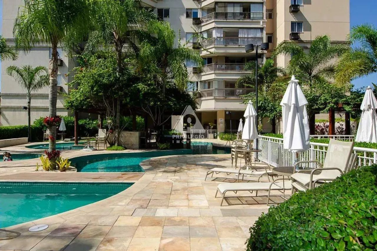 Apartamento à venda totalmente mobiliado com 2 quartos, sendo 1 suíte, e varanda com vista - Foto 3