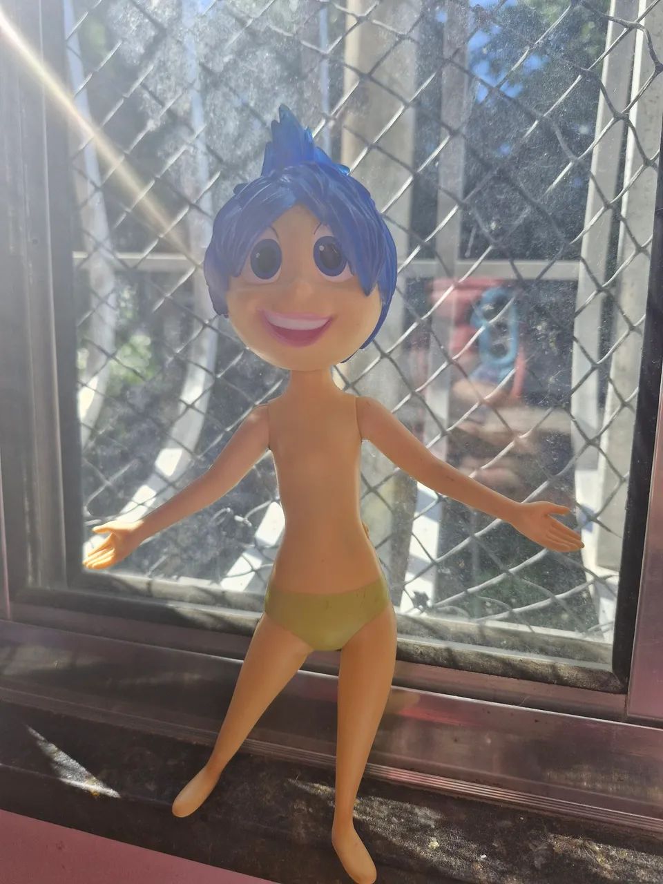 Boneca alegria divertida mente disney store