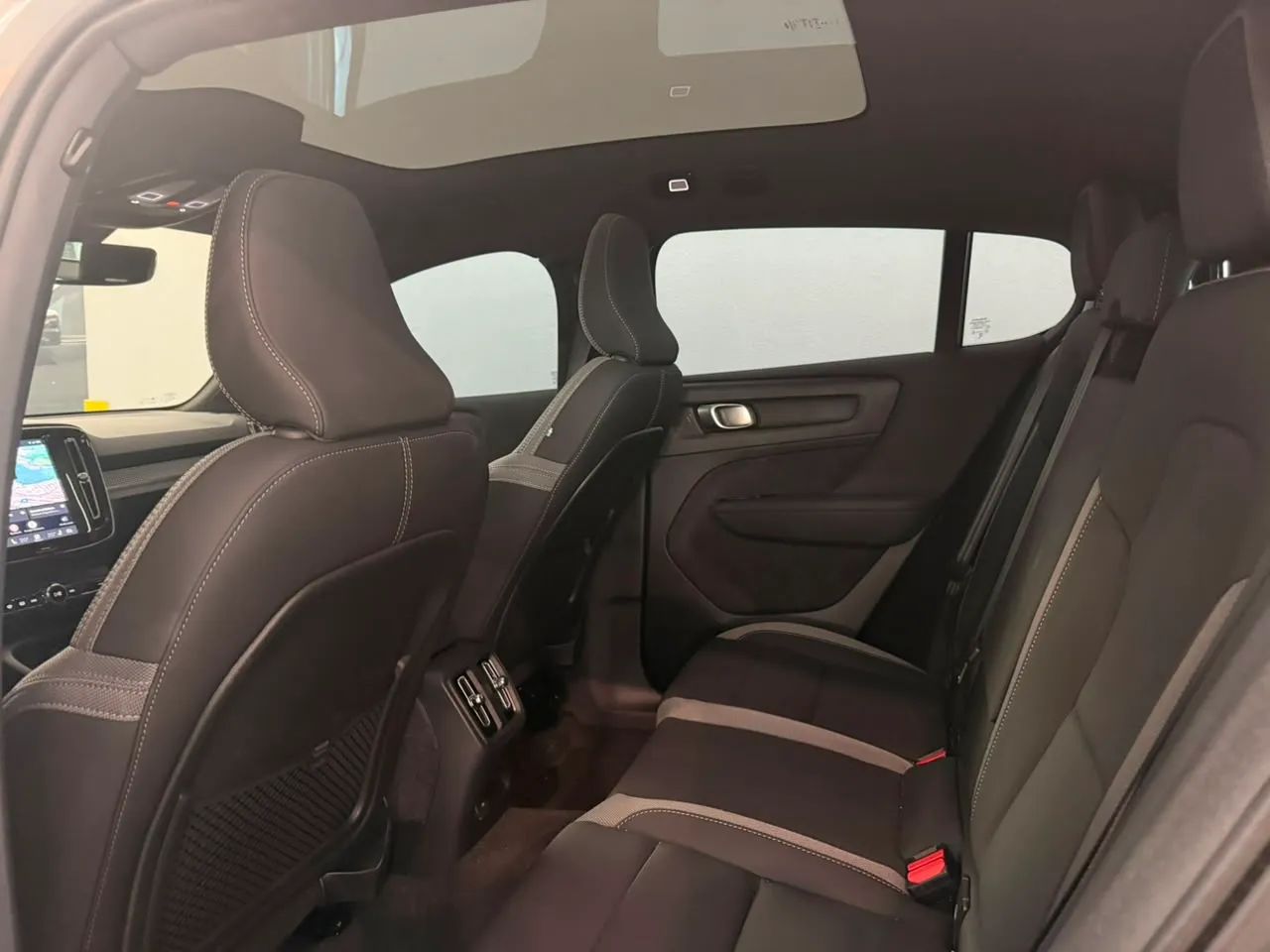 Volvo EC40 Plus P6 (elétrico) 2026 - Foto 4