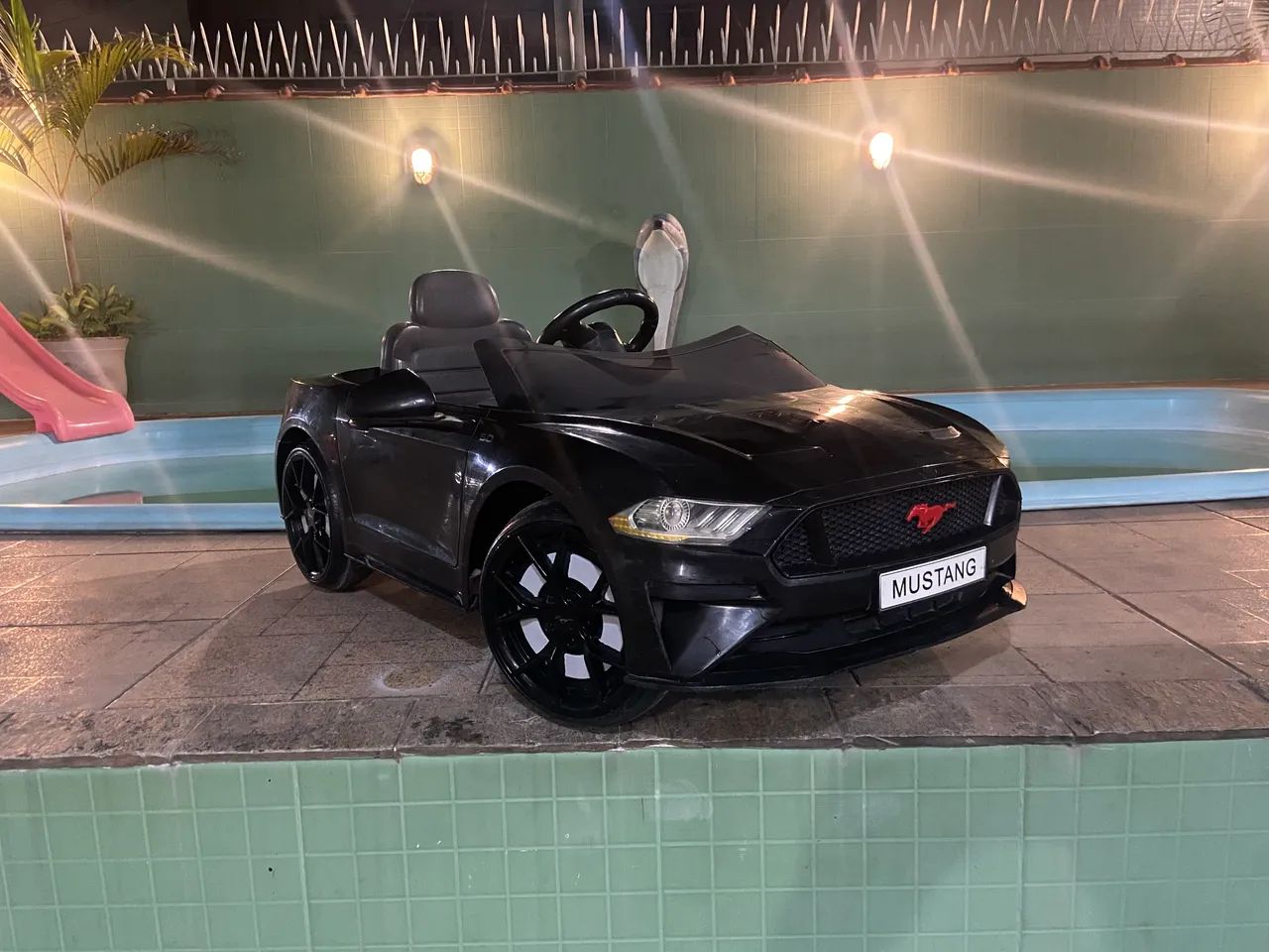 Carro elétrico infantil Ford Mustang GT