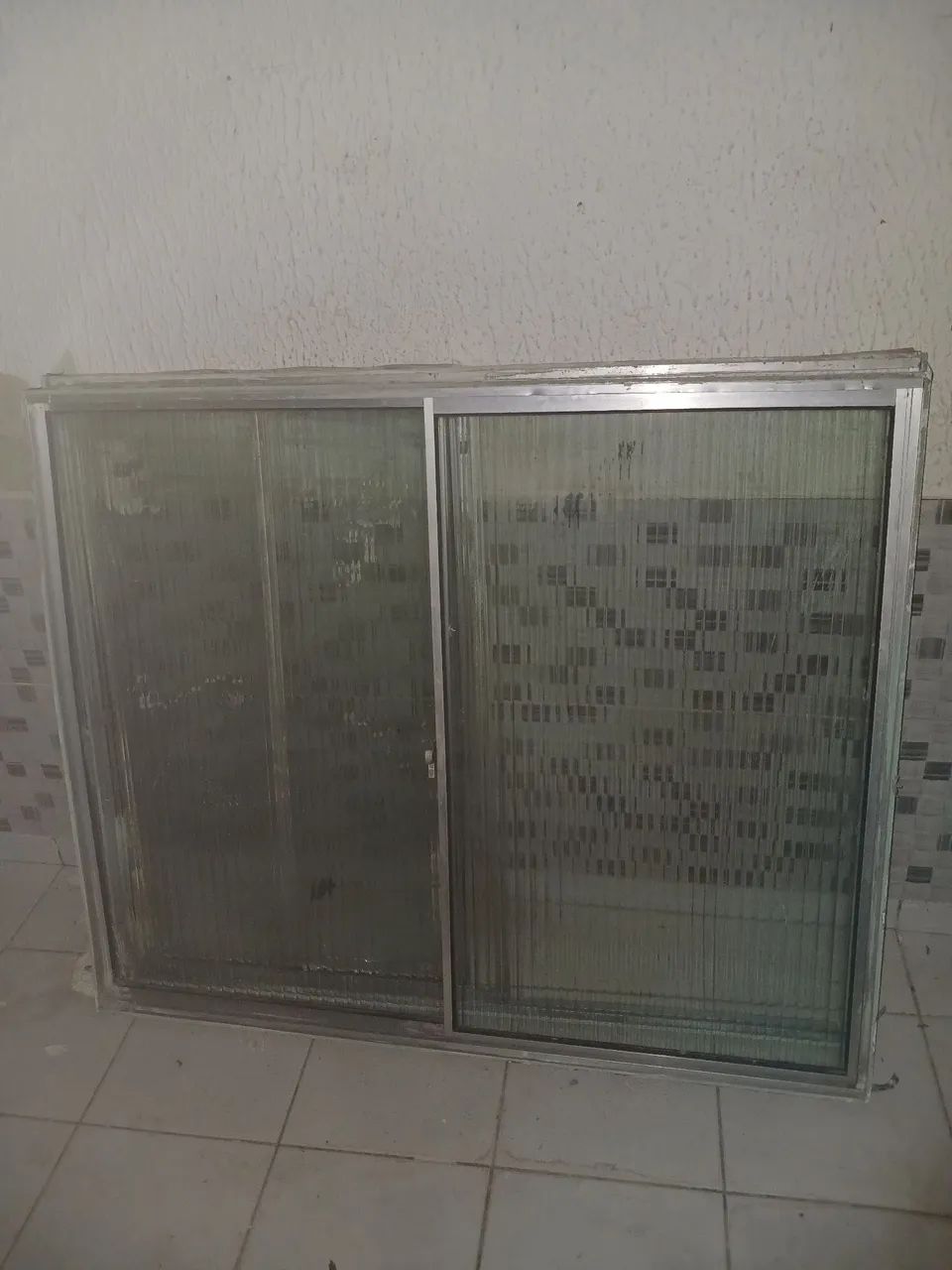 Janela e porta de alumínio 