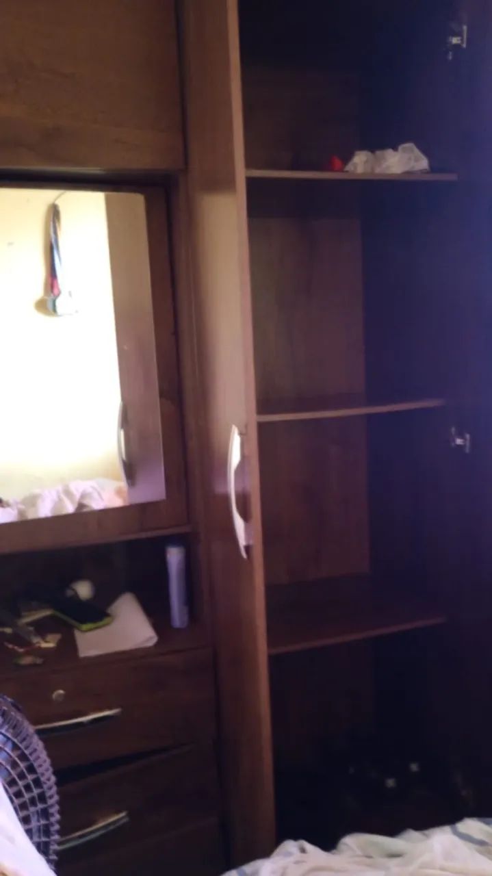 Á venda guarda roupas - Foto 2