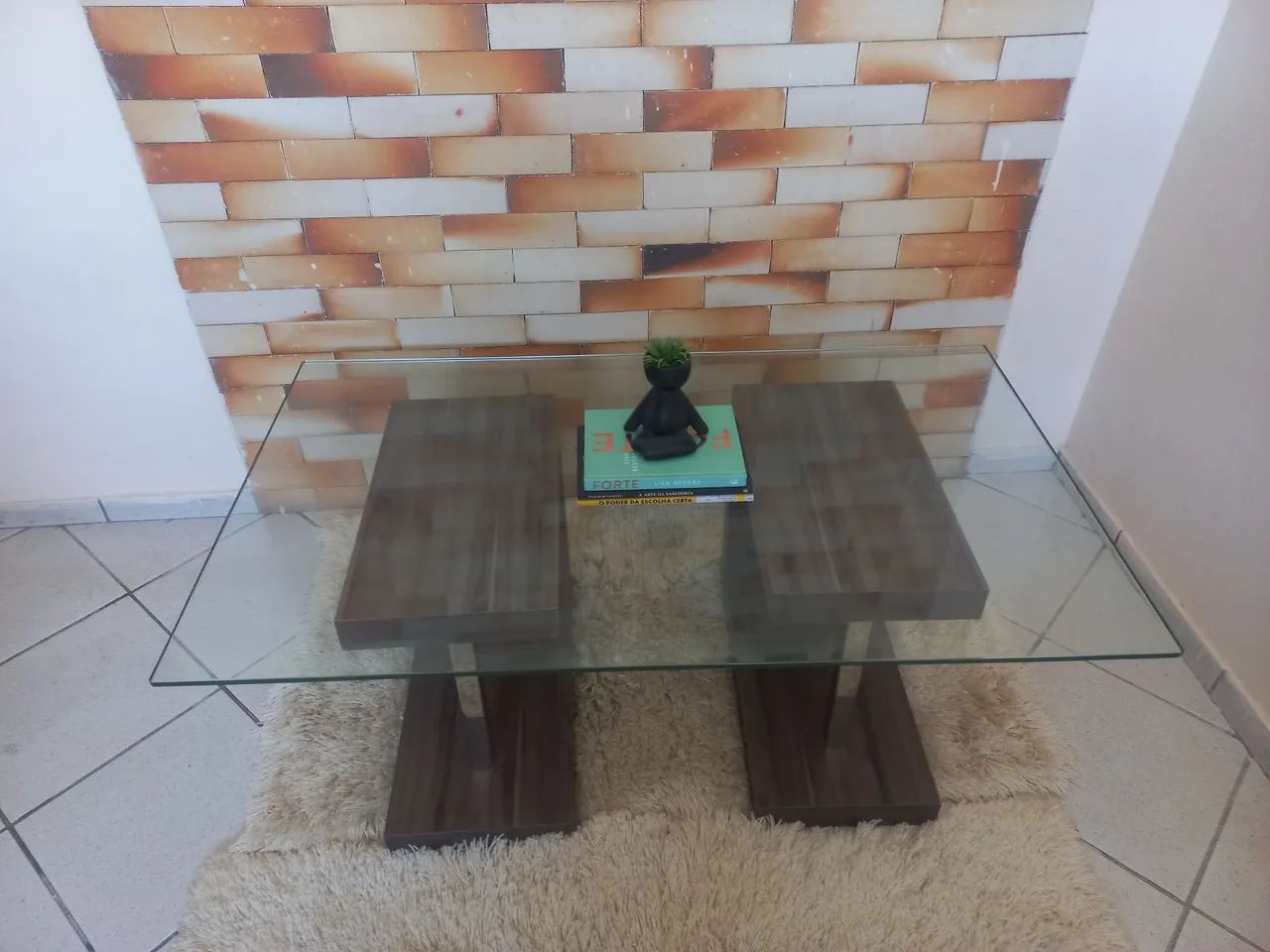 Mesa de Centro Grande 1,10m | Madeira Maciça | Vidro Grosso - Foto 5