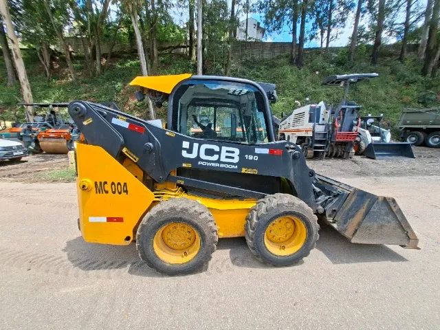 Mini Carregadeira JCB Compacto 190 - 2017 - Foto 6