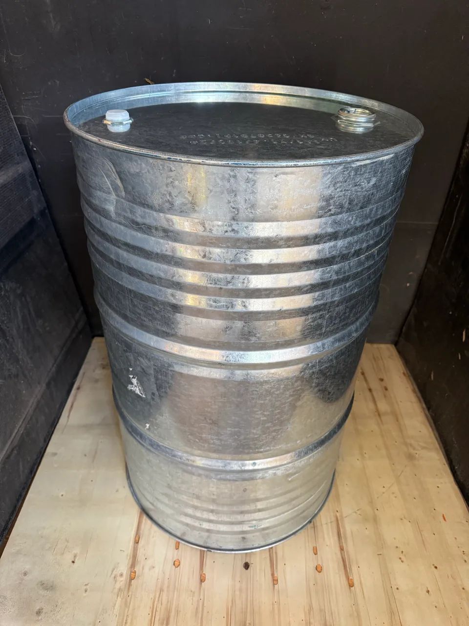 Tambor de ferro 200 litros - Estado de novo - Foto 6