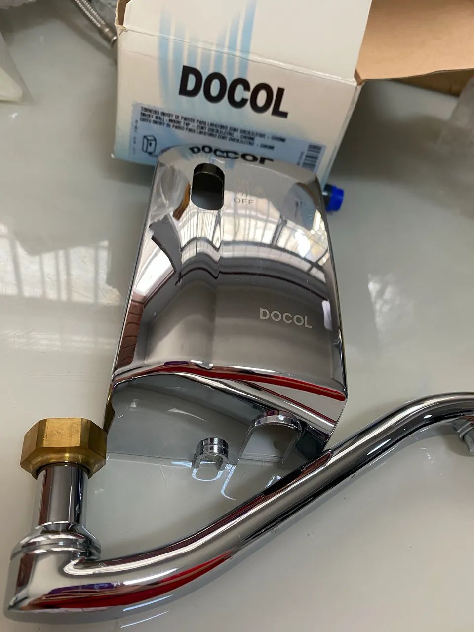 Torneira Lavatório Parede Zenit tronic On/Off Chrome Docol - Foto 5