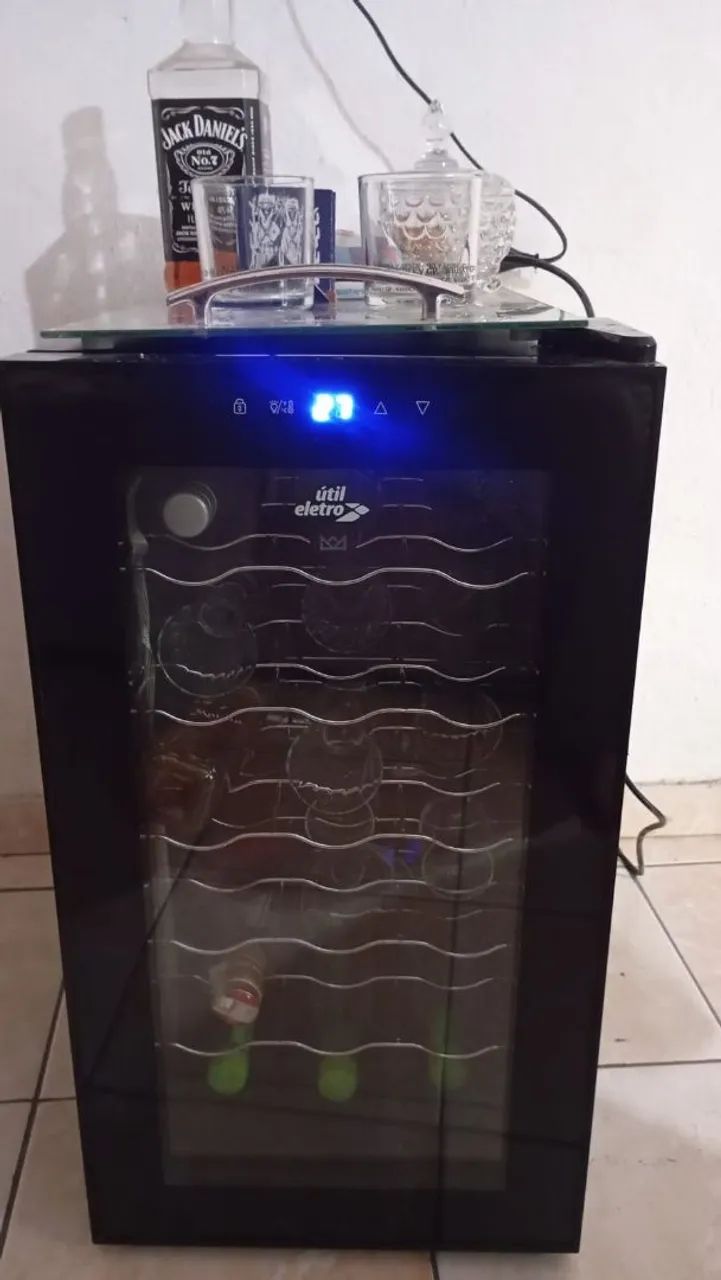 Vendo adega de vinhos - Foto 2