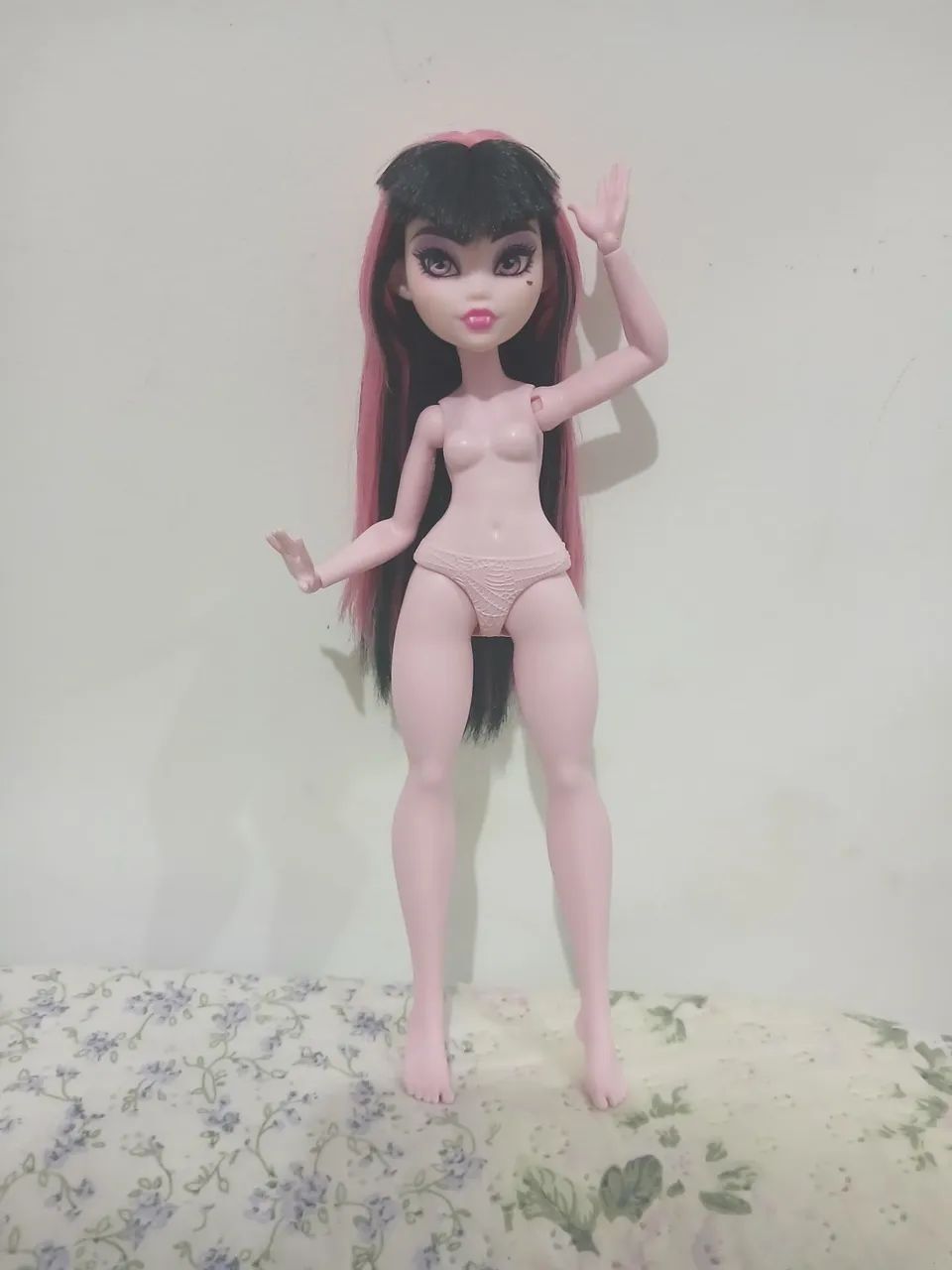 Boneca monster high sucata draculaura 