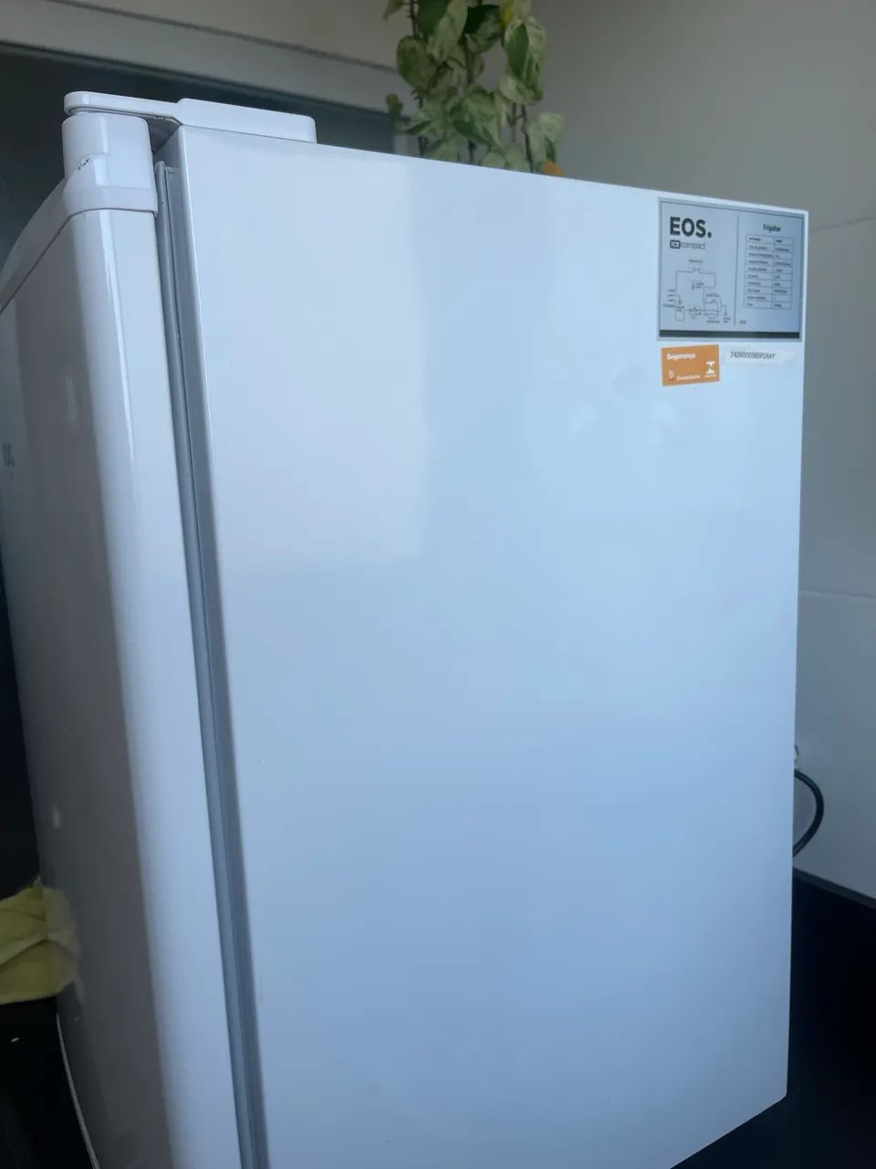 Frigobar  voltagem 220V
