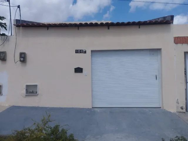 CASA À VENDA - ÓTIMA OPORTUNIDADE!