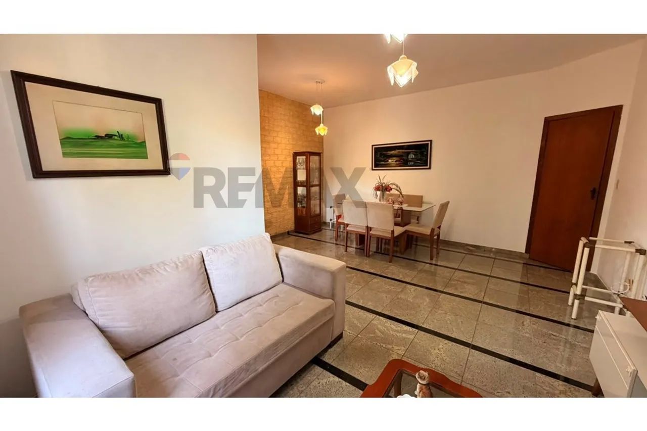 "Casa dos Sonhos em Vitória: Espaço e Conforto"