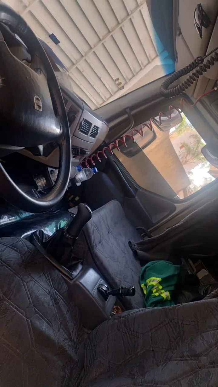 Caminhão volvo VM 270 - Foto 4