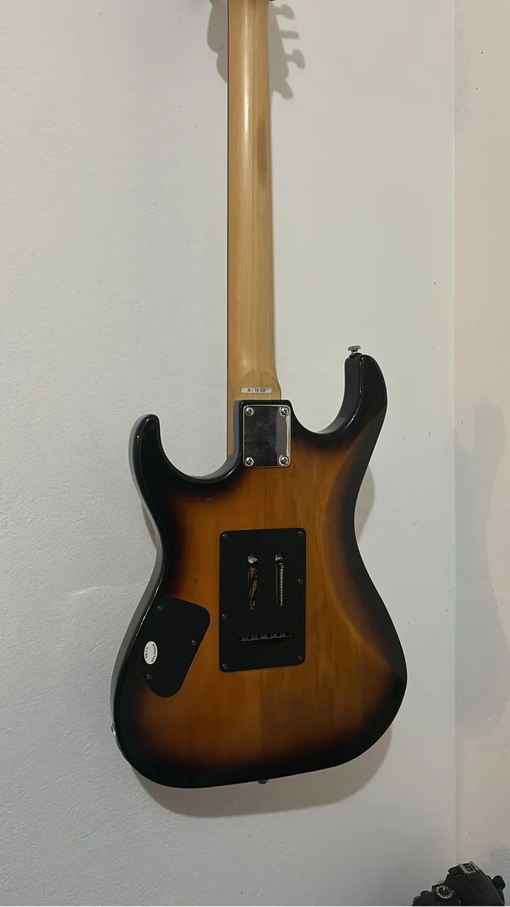Guitarra Washburn x18 - Foto 2