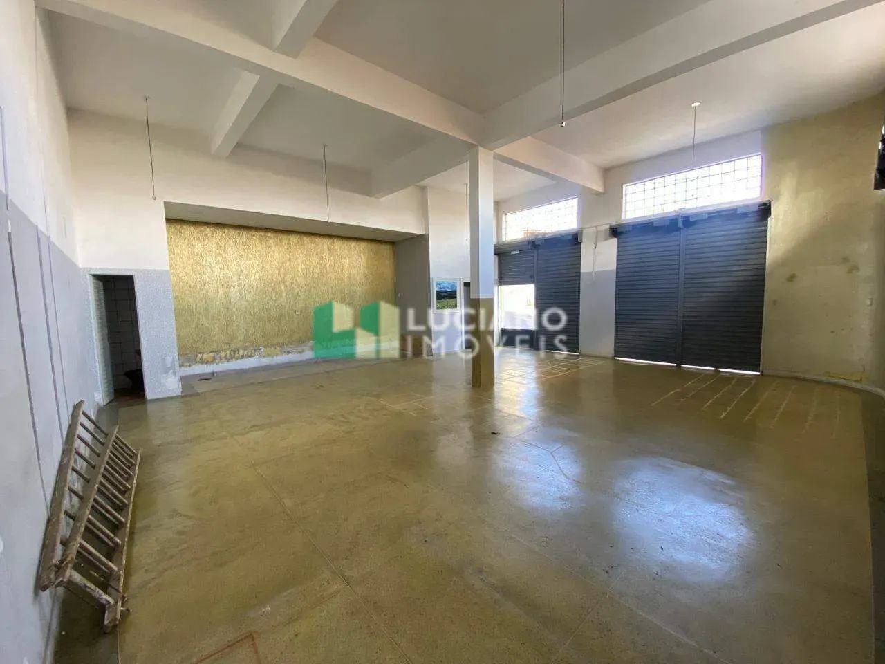 Aluga-se loja de 100M², com 2 banheiros - Lagoa/BH - Foto 2