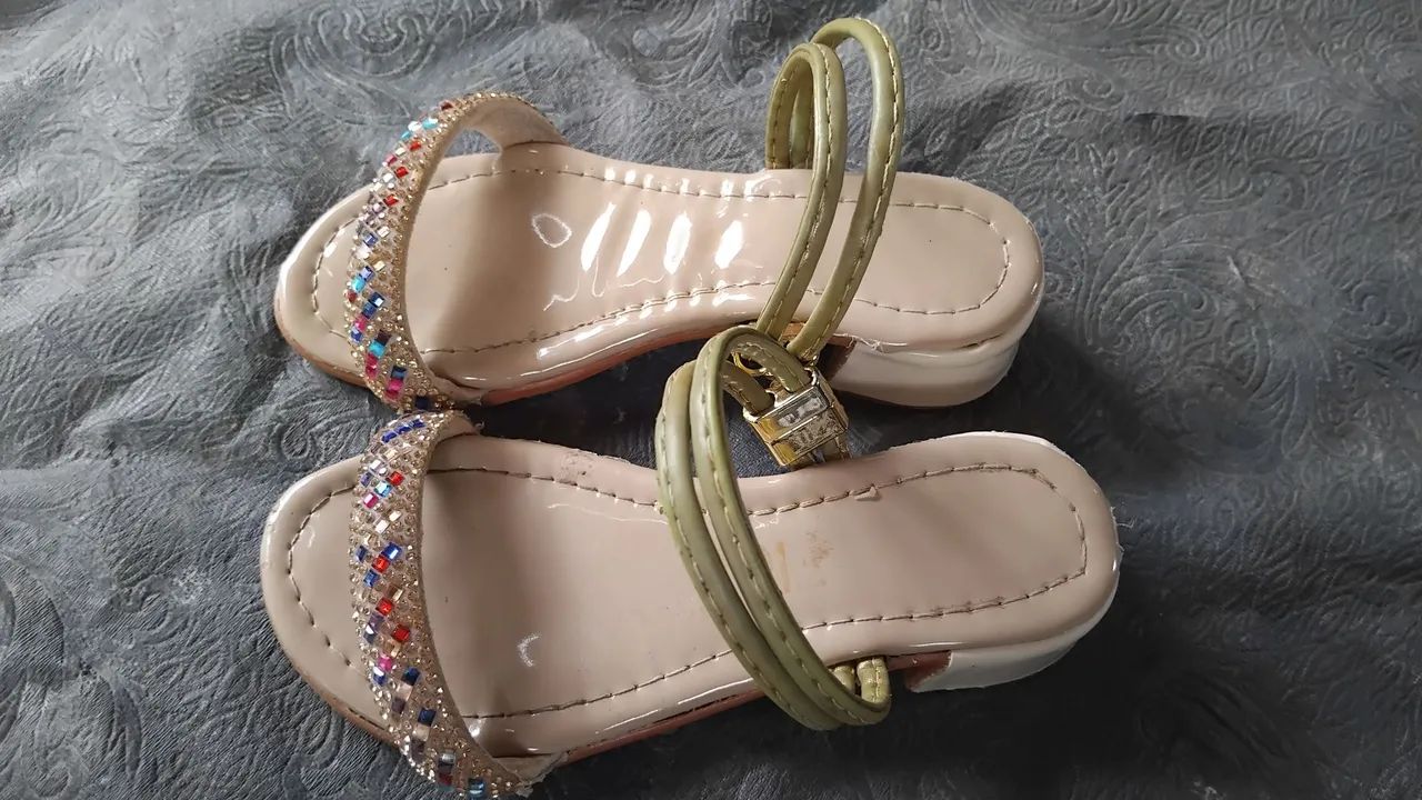 Vende sandália infantil  - Foto 2