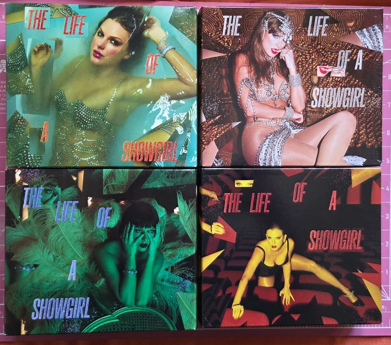 Set 4 CDs deluxe The life of a showgirl Taylor Swift - CDs, DVDs