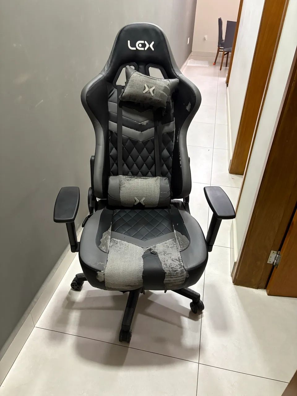 VENDO CADEIRA GAMER - Foto 3