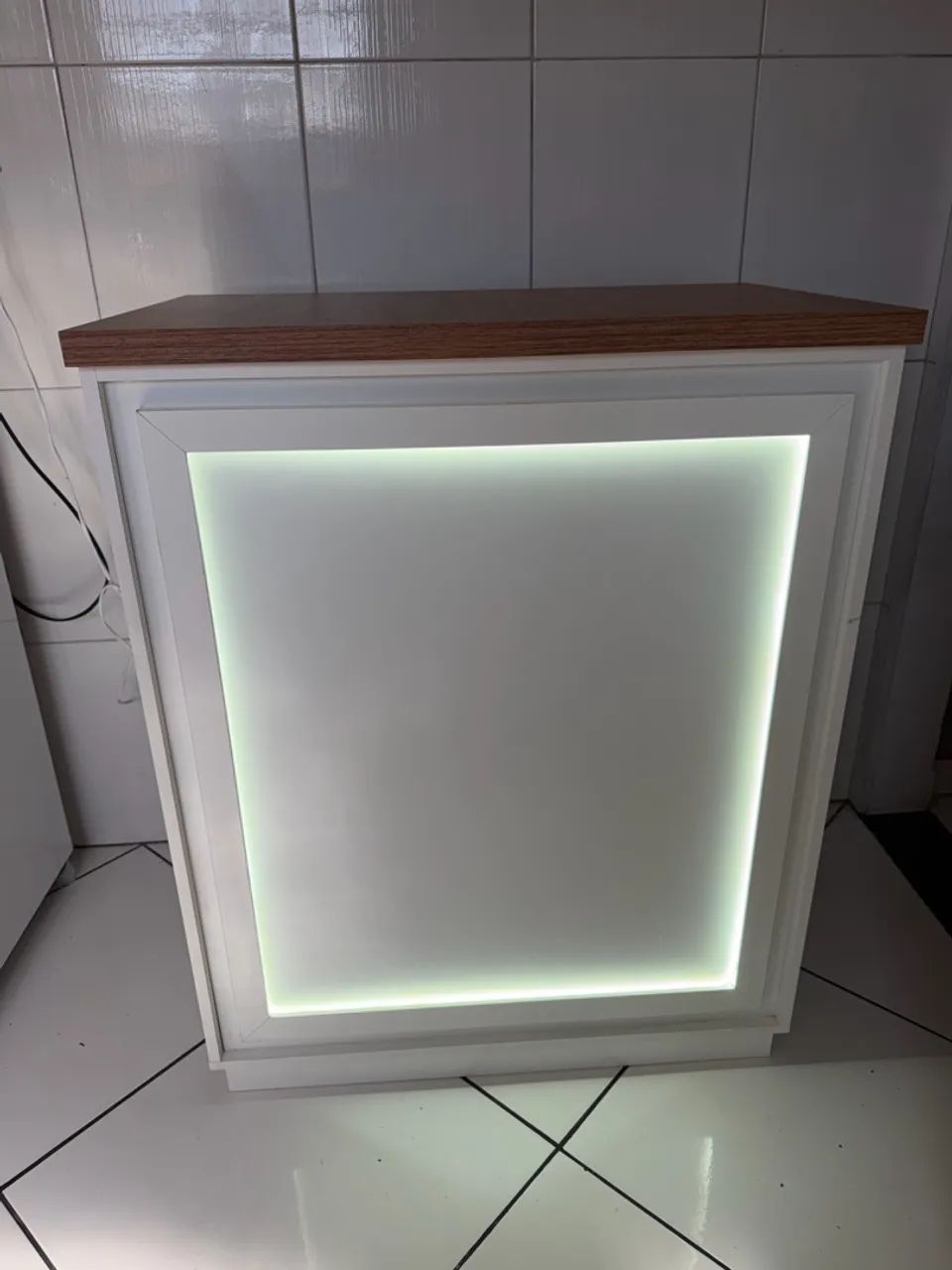 Balcão para eventos ou comércio com led  - Foto 2