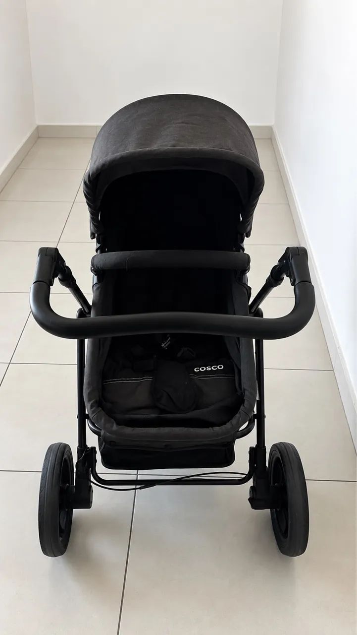Carrinho de bebê Cosco 