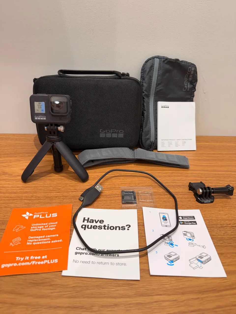 GoPro HERO 8 Black (Bundle) - Kit Câmera de Ação Compacta 4K e Acessórios extras