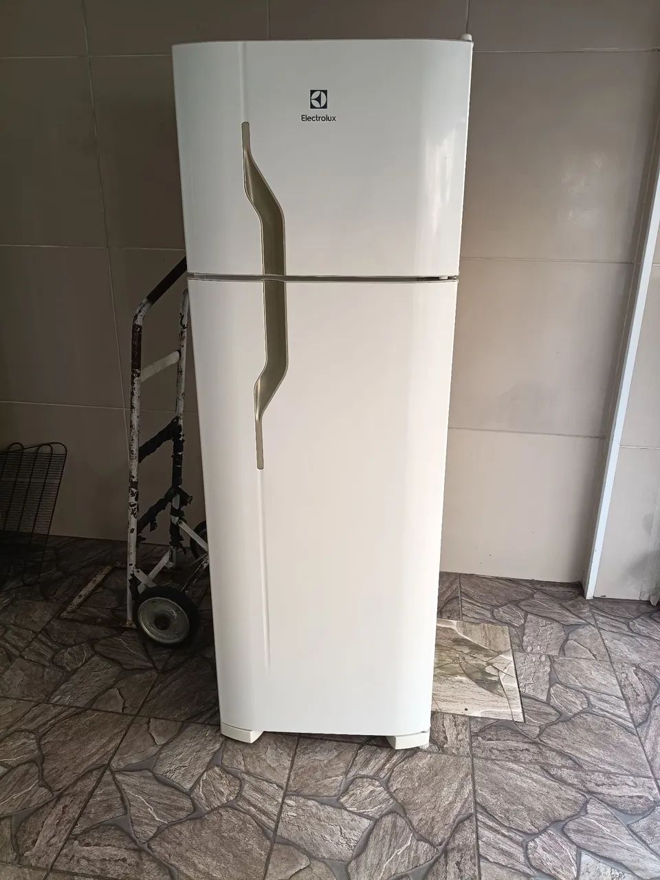 Geladeira duplex Eletrolux Frete grátis 