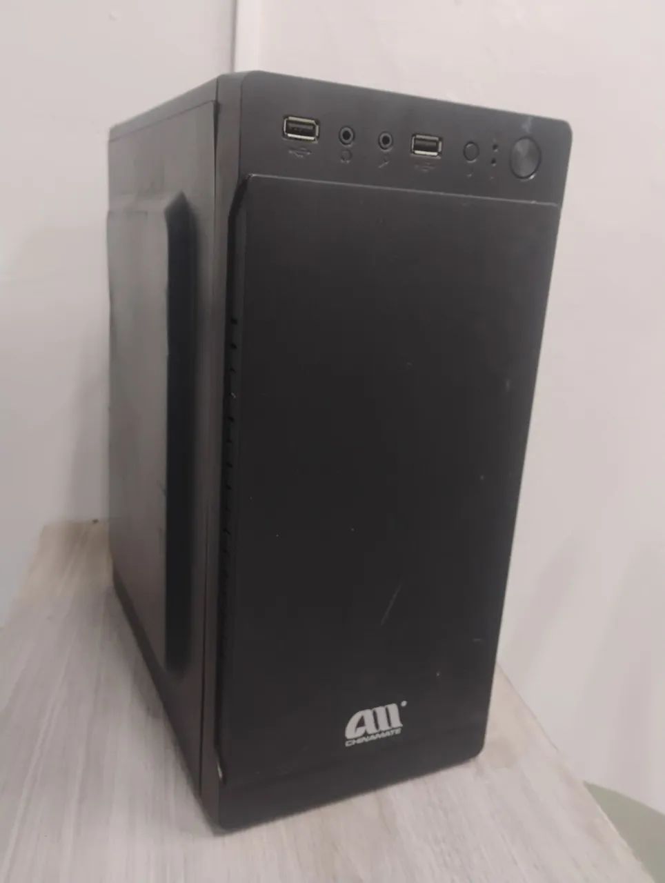 CPU i3 4° geração > SSD > wi-fi 