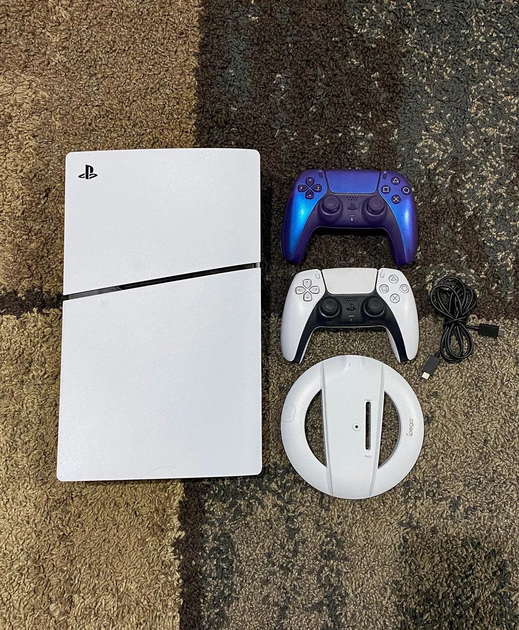 ? PlayStation 5 Digital + 2 Controles  - Foto 4