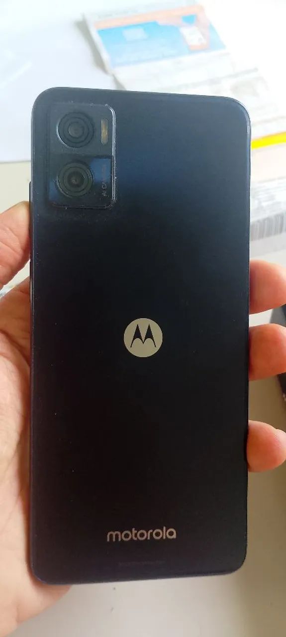 Smartfone E22 semi novo  - Foto 2