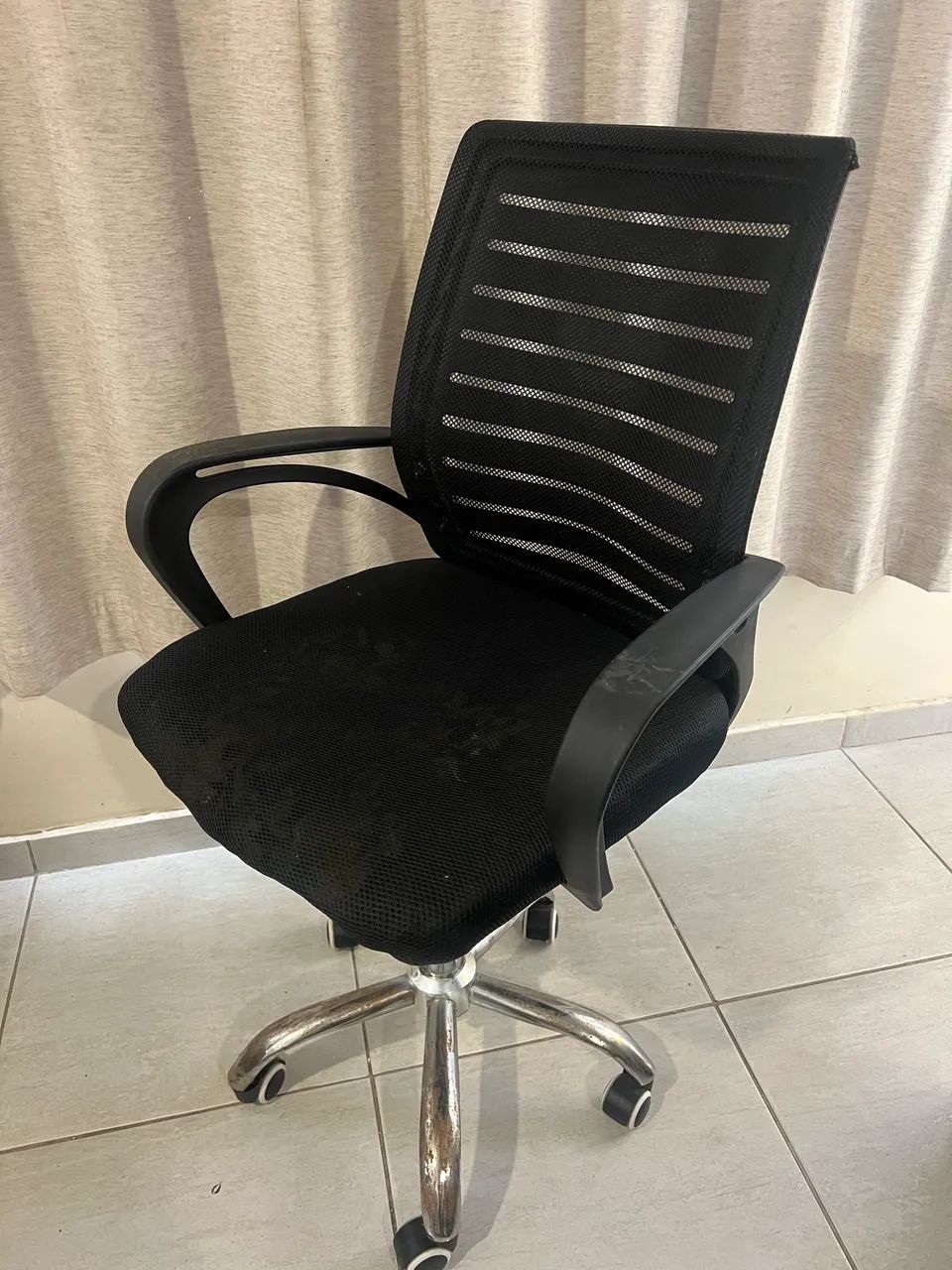 Cadeira de mesa, computador, escritório e ect.. - Foto 2
