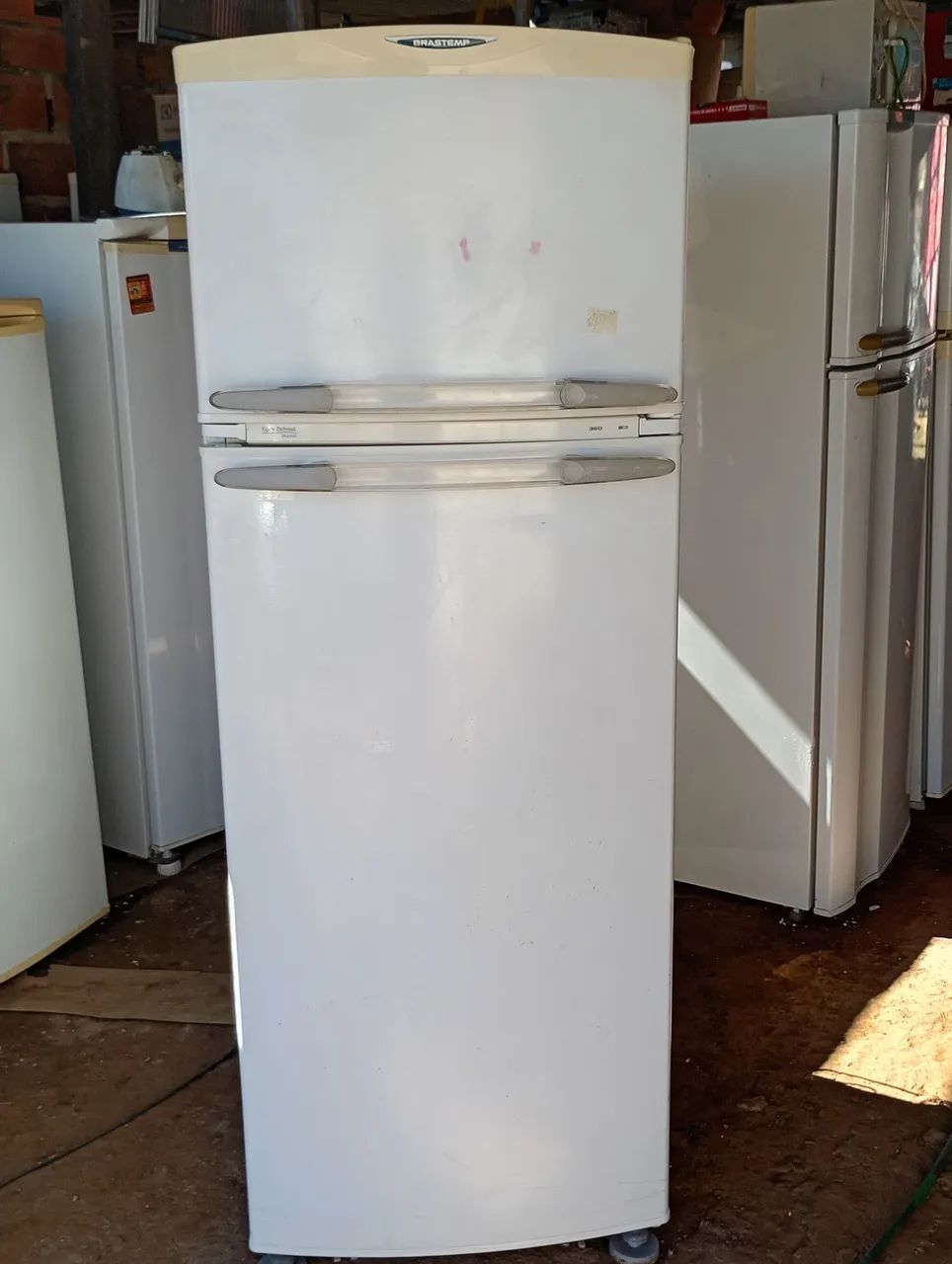 Geladeira duplex Frost Free 