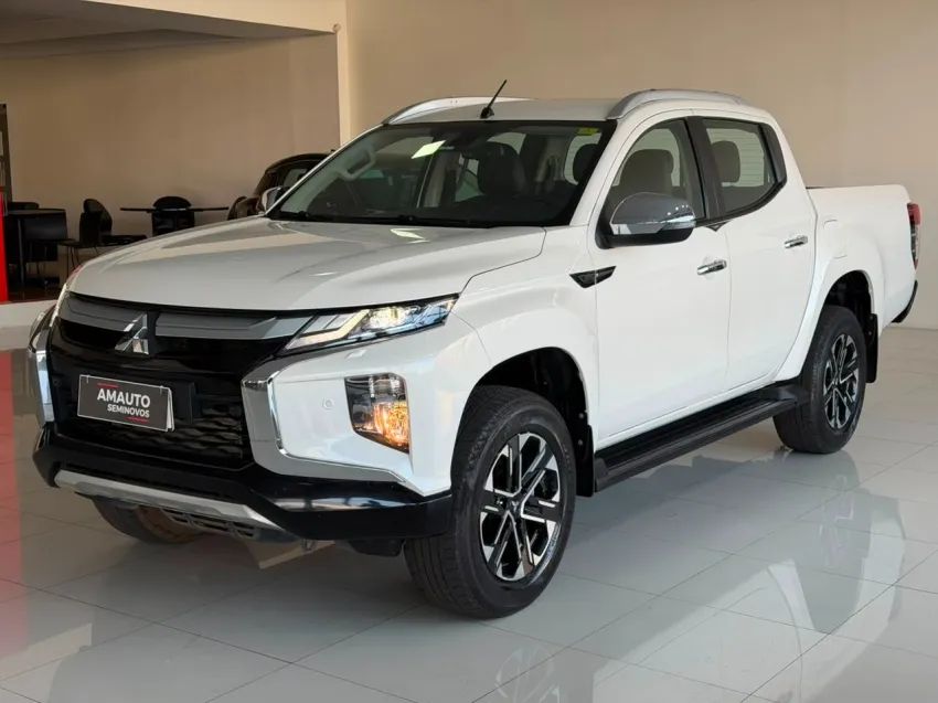 Mitsubishi Triton Triton HPE-S 2.4 CD 4x4 TB Diesel Aut. 2025