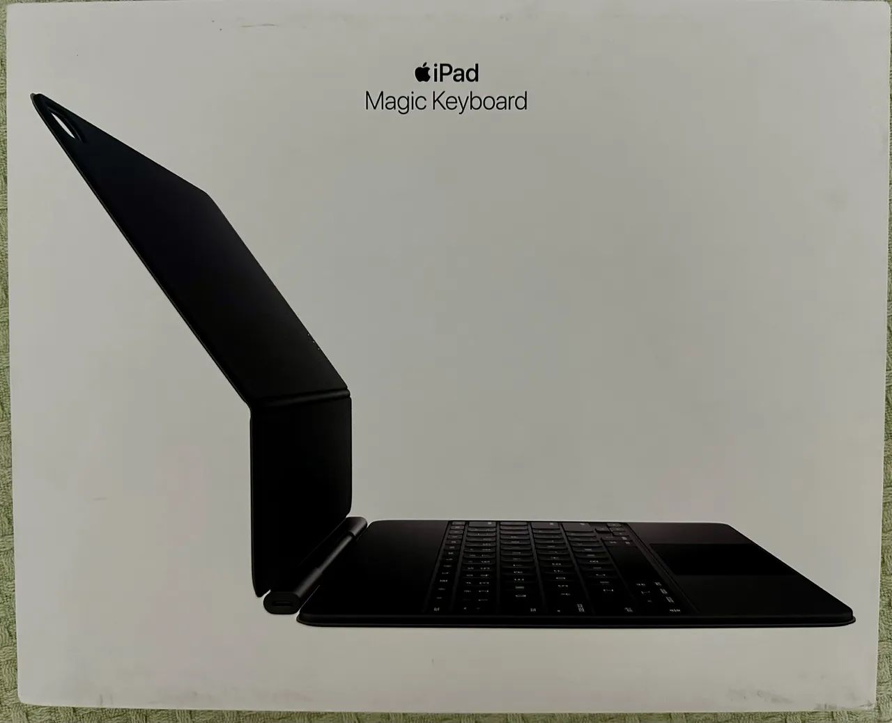 Magic Keyboard iPad Air 13 M4 - Novo, sem uso, na caixa - Perfeito