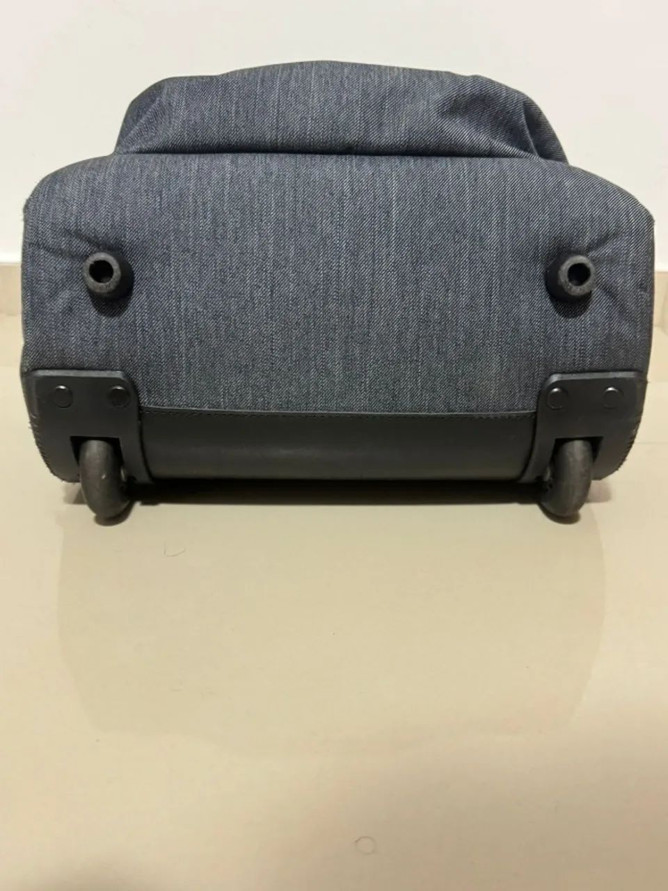 ? MOCHILA NUSI CINZA - Kipling ORIGINAL | RODINHAS 360° ( usada, em ótimo estado ). - Foto 5