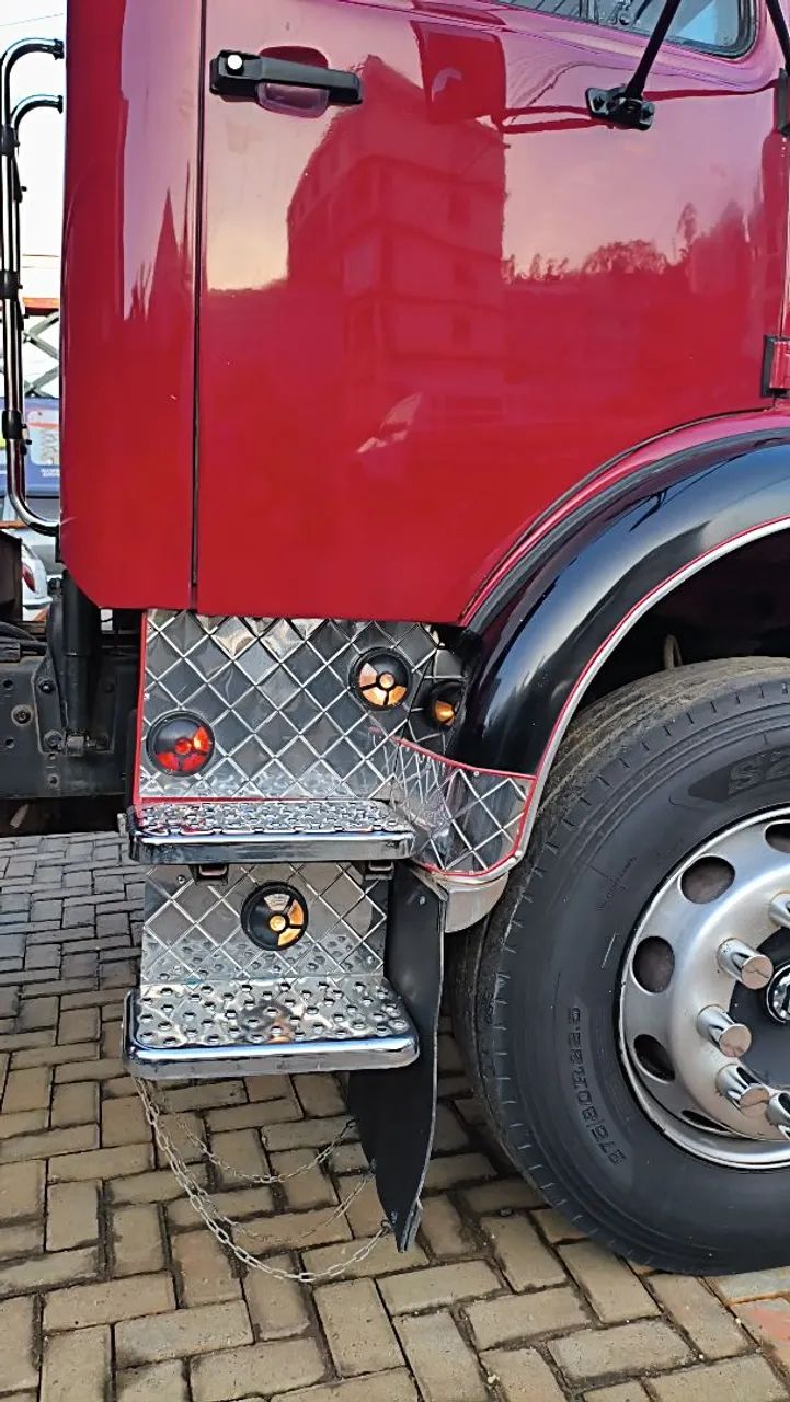 MB 1517 caçamba  - Foto 4