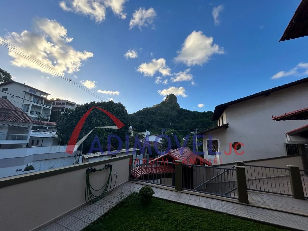 Casa Duplex em Fradinhos