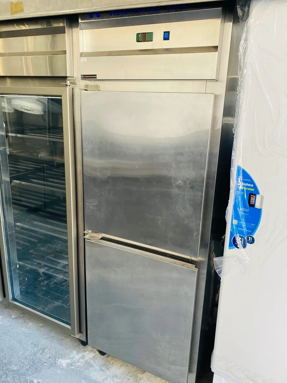Freezer inox vertical 02 portas Referencial Inox 