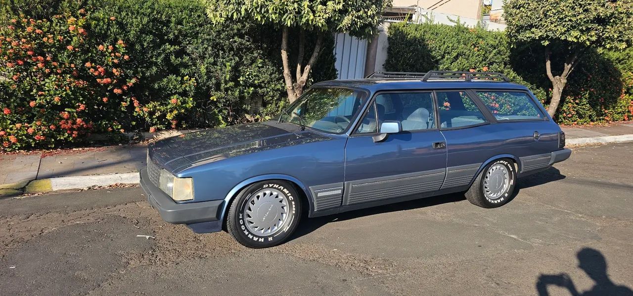 Chevrolet Caravan 1990