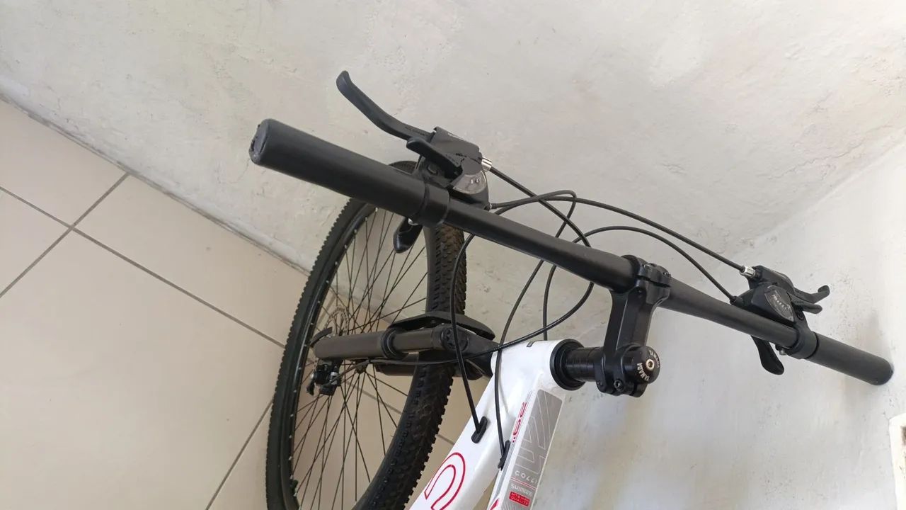 Vendo bicicleta seminova aro 29 - Foto 4